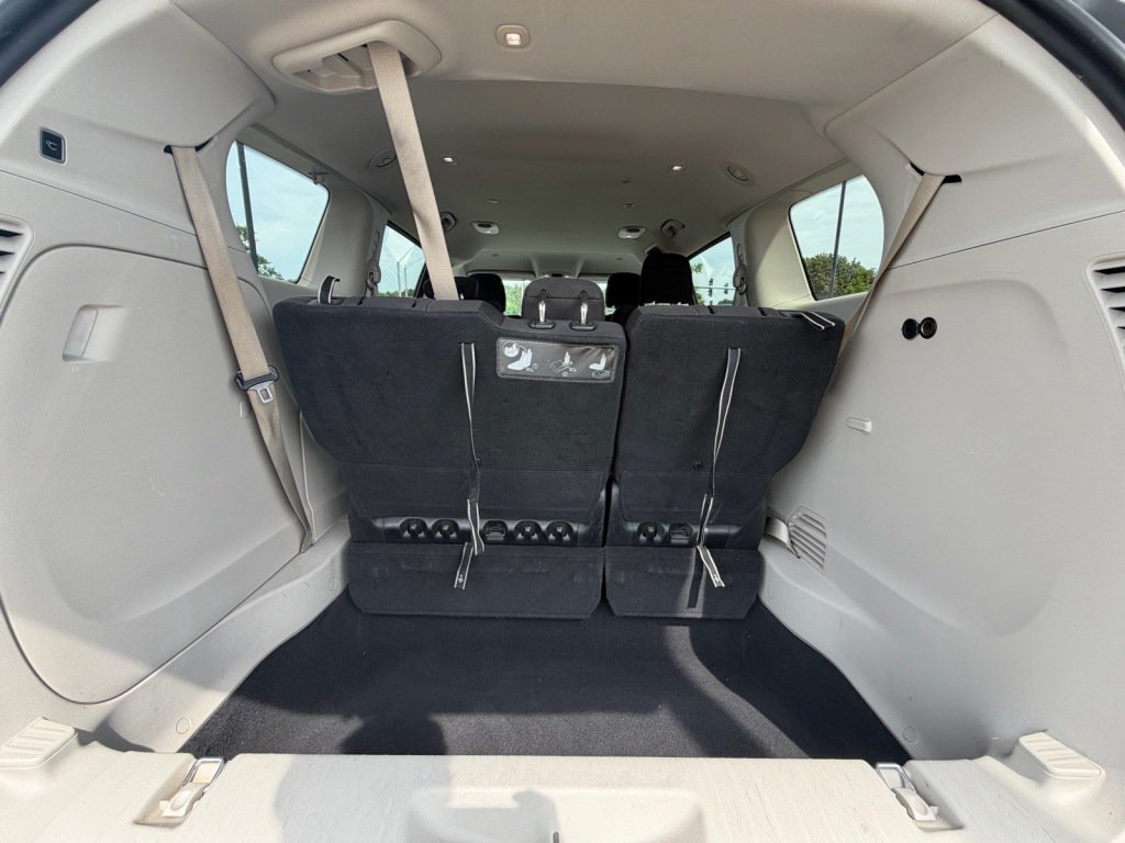 Used 2017 Chrysler Pacifica Touring FWD image 6