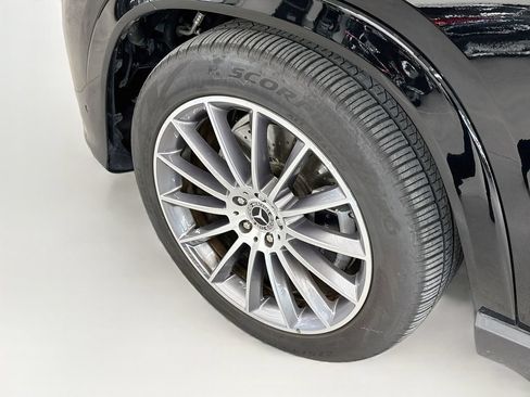 Used 2025 Mercedes-Benz GLE 450e 4MATIC image 24