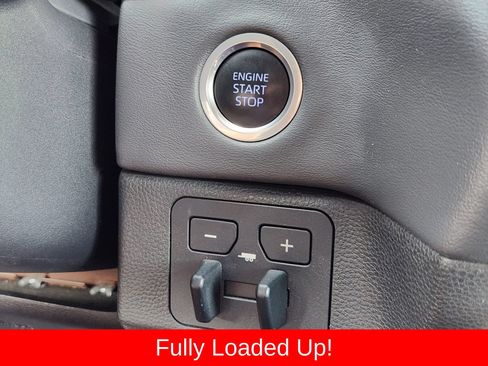 Used 2023 Toyota Tundra Platinum w/ Advanced Package AWD/4WD image 29