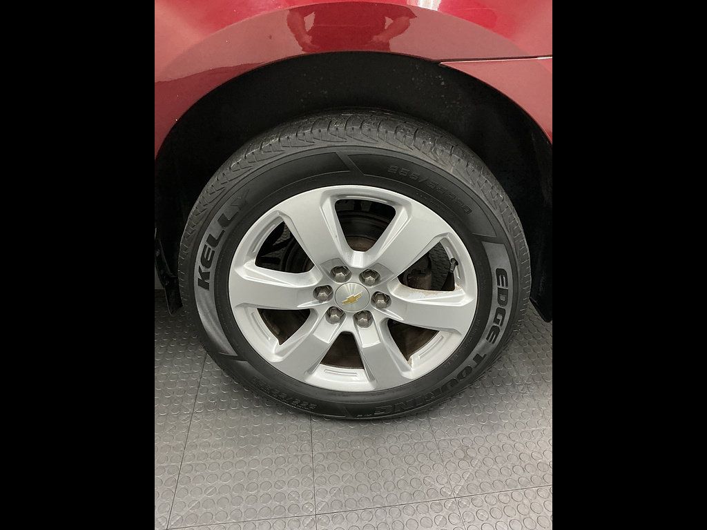 Used 2017 Chevrolet Traverse LT w/ Style and Technology Package AWD/4WD image 38