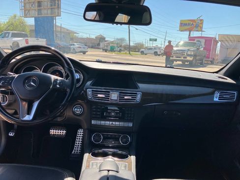 Used 2012 Mercedes-Benz CLS 550 image 16
