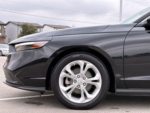 Certified 2023 Honda Accord LX image 14