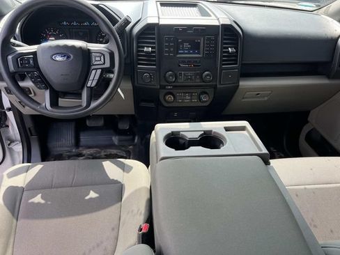 Used 2016 Ford F150 XL w/ Equipment Group 101A Mid AWD/4WD image 18