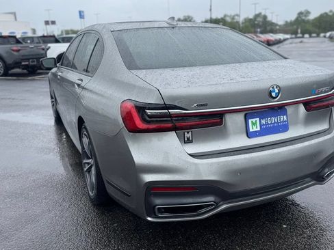 Used 2020 BMW 750i xDrive w/ Executive Package AWD/4WD image 28