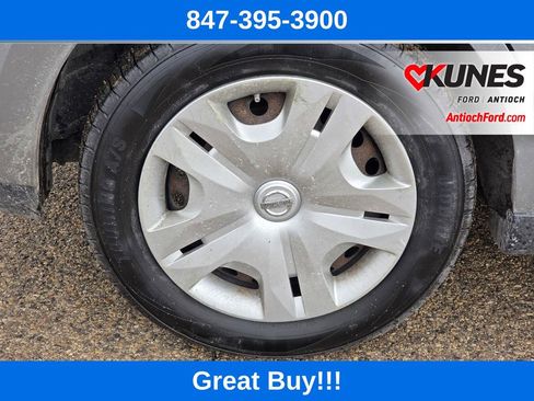 Used 2010 Nissan Versa 1.8 S image 10