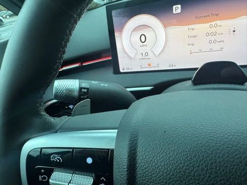 Used 2026 Genesis GV70 2.5T Select image 26