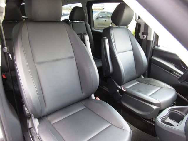 Used 2023 Mercedes-Benz Metris Passenger image 18