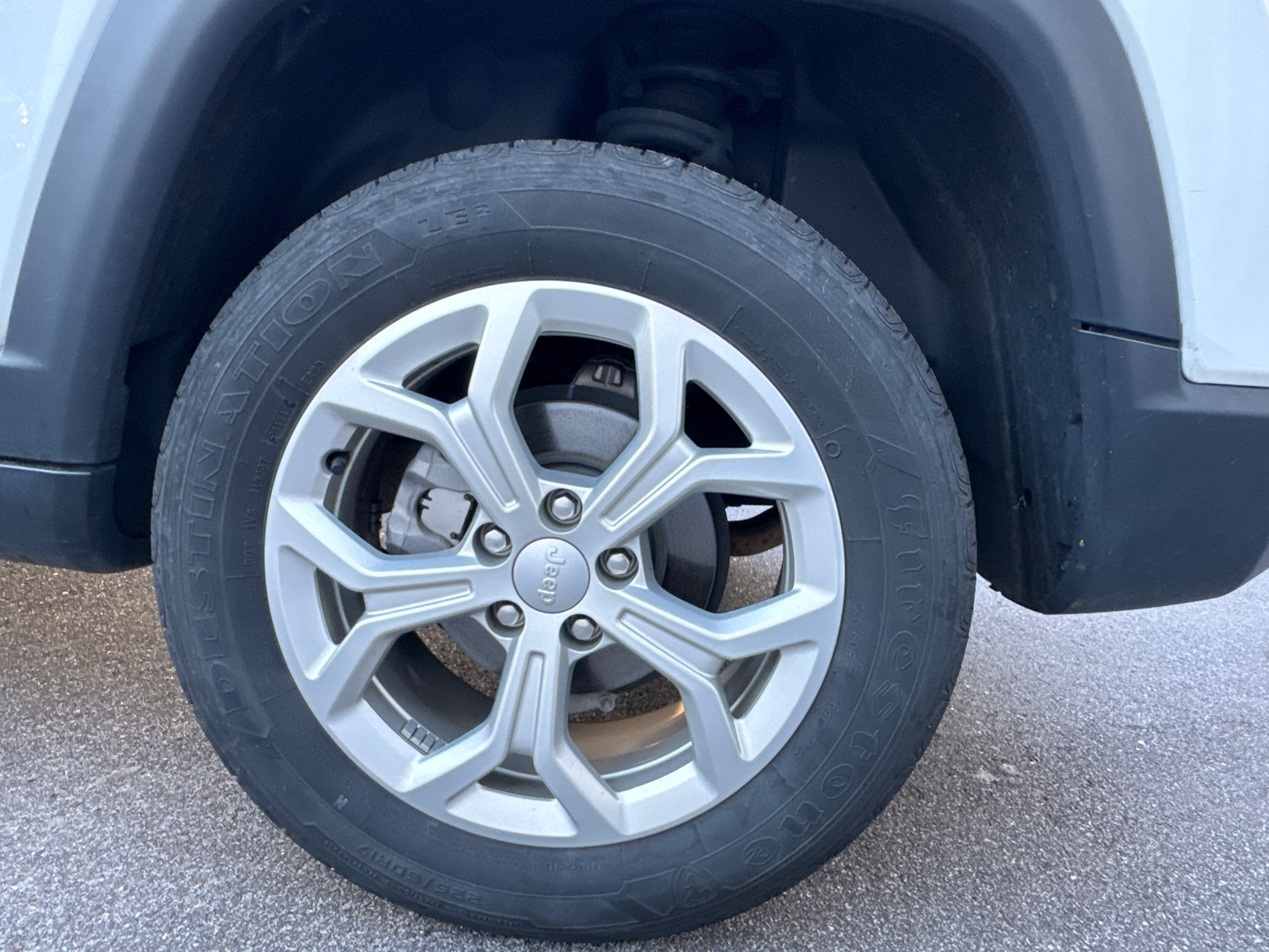 Used 2024 Jeep Compass Latitude AWD/4WD image 20