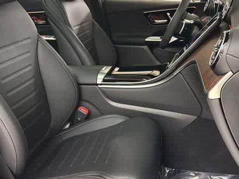 Certified 2026 Mercedes-Benz GLC 300 4MATIC image 33