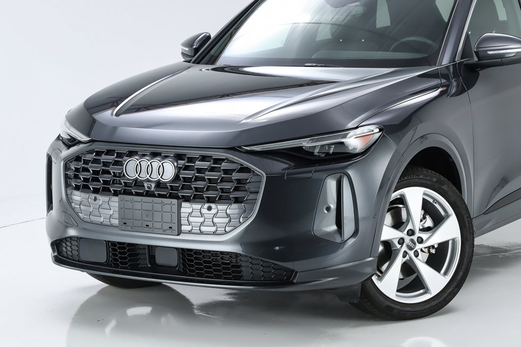 Used 2025 Audi Q5 Premium Plus AWD/4WD image 44