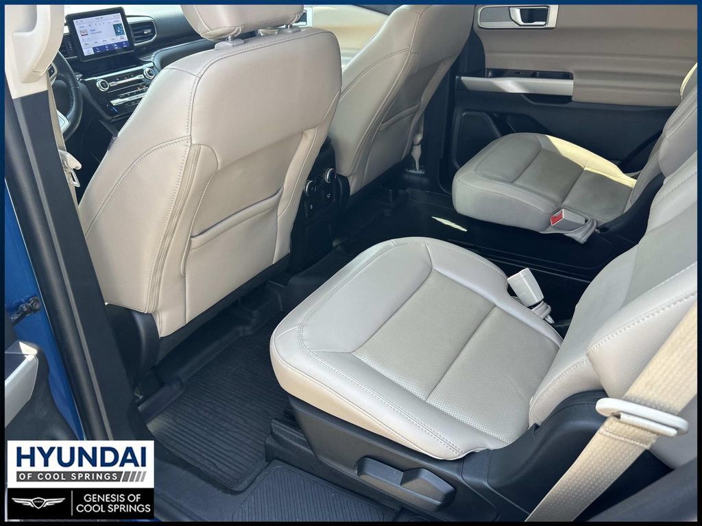 Used 2022 Ford Explorer Limited w/ Equipment Group 301A RWD image 22