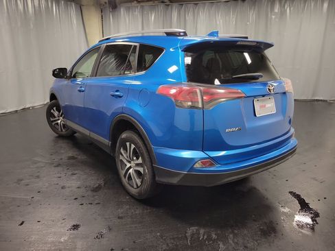 Used 2017 Toyota RAV4 LE image 6