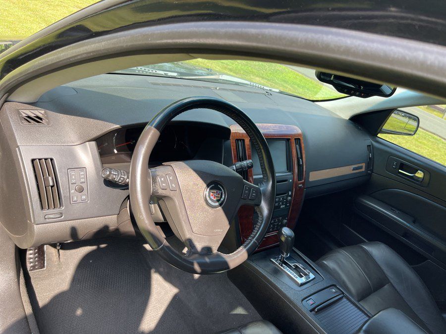 Used 2006 Cadillac STS V8 w/ Preferred Equipment Group RWD image 20