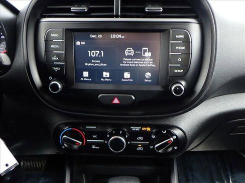 Used 2020 Kia Soul LX image 15