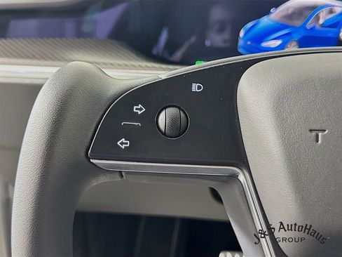 Used 2021 Tesla Model S Plaid image 13