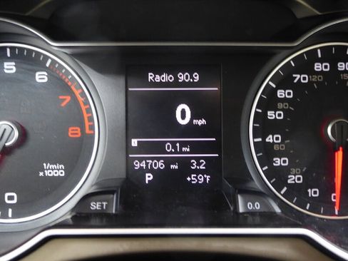 Used 2013 Audi A4 2.0T Premium w/ Convenience Pkg image 13