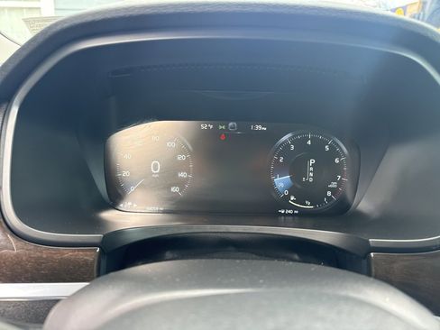 Used 2018 Volvo S90 T5 Momentum w/ Convenience Package image 15