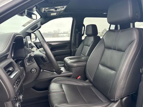 Used 2023 Chevrolet Suburban RST w/ Luxury Package image 11