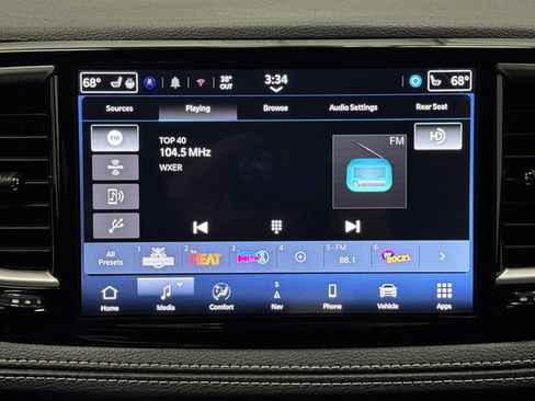 New 2026 Chrysler Pacifica Select AWD/4WD image 19