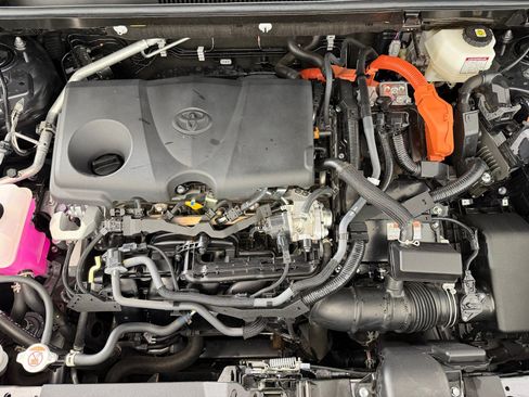 Certified 2025 Toyota RAV4 XLE w/ Convenience Package image 32