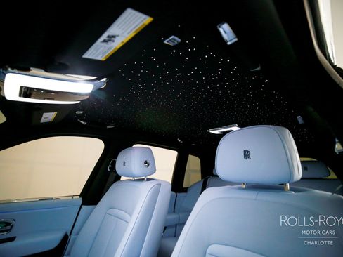 New 2026 Rolls-Royce Cullinan image 11