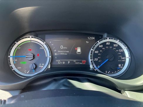 Certified 2025 Toyota Highlander XLE image 25