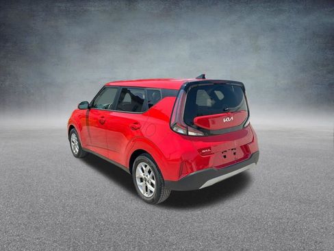 Used 2023 Kia Soul LX w/ LX Technology Package image 29