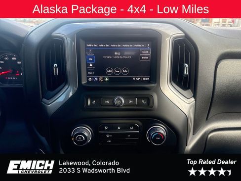 Used 2024 Chevrolet Silverado 3500 W/T image 18