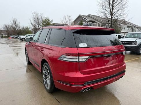 New 2026 Lincoln Aviator AWD image 8