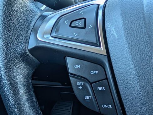 Used 2024 Ford Edge SEL image 22