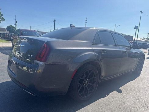 Used 2019 Chrysler 300 S RWD image 5