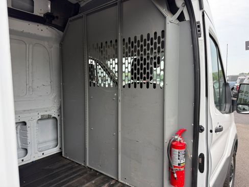Used 2023 Ford Transit 250 148 High Roof RWD image 11