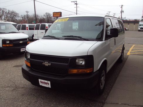 Used 2014 Chevrolet Express 1500 LS image 4
