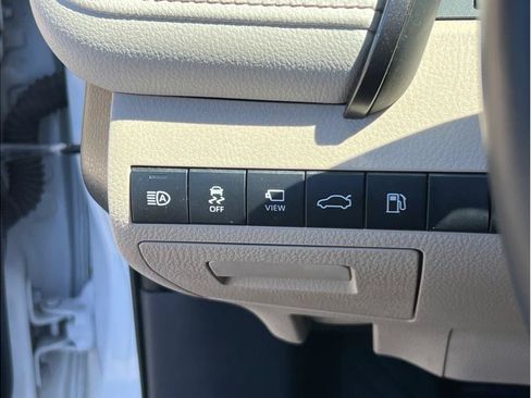 Used 2018 Toyota Camry XLE w/ Audio Package FWD image 19
