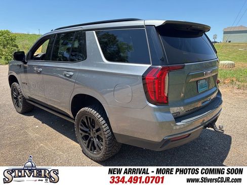 Used 2021 GMC Yukon AT4 w/ AT4 Premium Package AWD/4WD image 5
