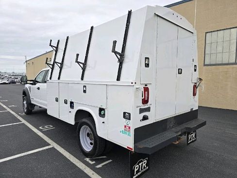 Used 2022 Ford F550 4x4 Crew Cab Super Duty w/ Power Equipment Group image 3