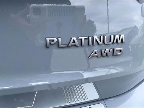 Used 2025 Nissan Rogue Platinum AWD/4WD image 42