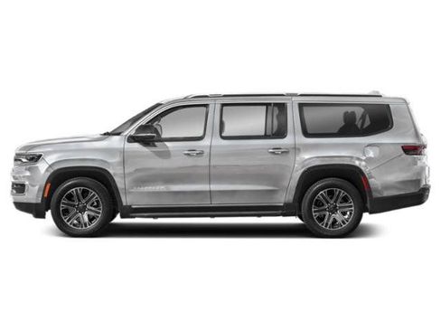 Used 2025 Jeep Wagoneer L Series II AWD/4WD image 3