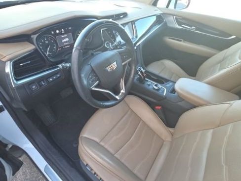 Used 2024 Cadillac XT6 Premium Luxury w/ Platinum Package image 13