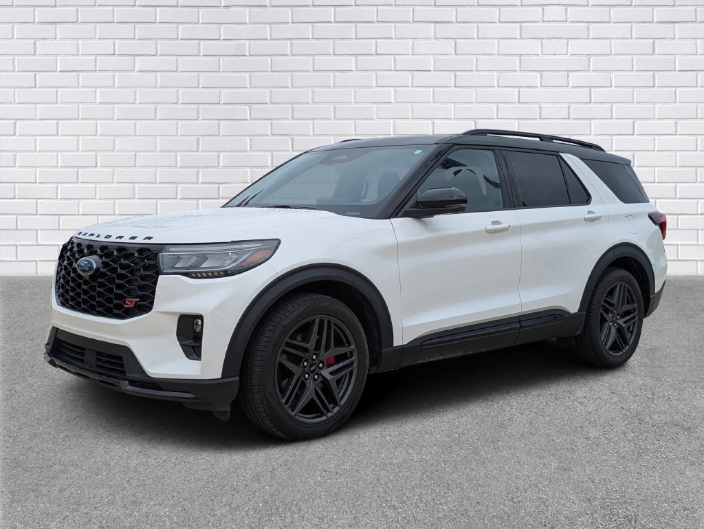Used 2025 Ford Explorer ST AWD/4WD image 1