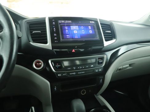 Used 2018 Honda Ridgeline RTL-E image 12