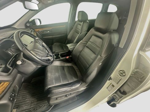 Used 2018 Honda CR-V Touring image 13