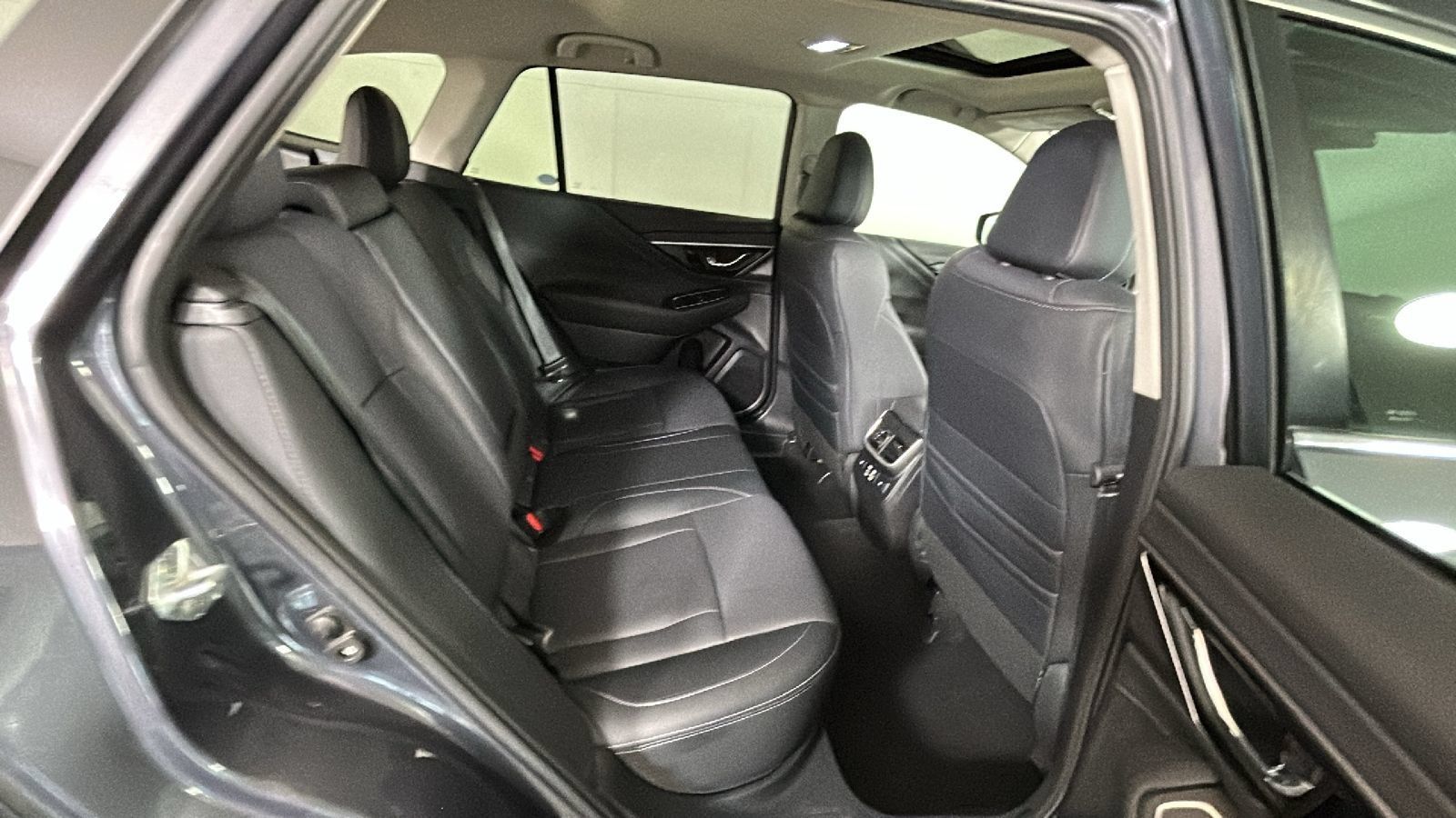 Used 2023 Subaru Outback Limited AWD/4WD image 34