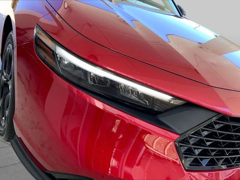 Used 2025 Honda Accord SE image 27