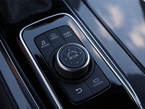 Certified 2024 Nissan Armada SL w/ Midnight Edition Package image 23