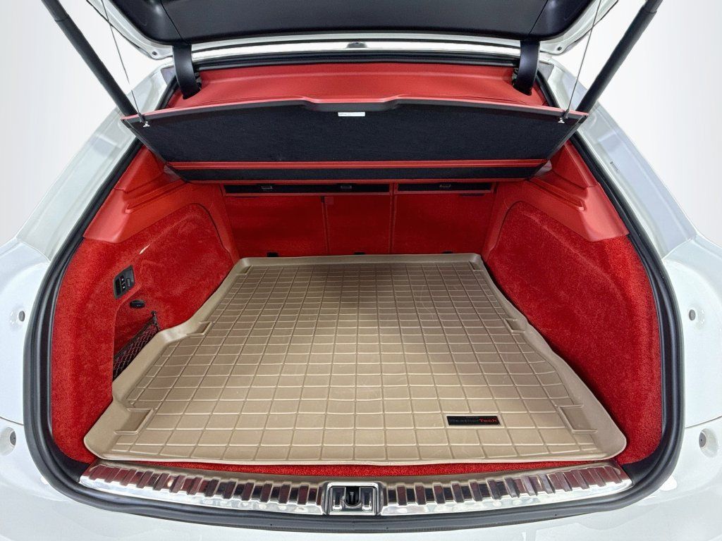 Certified 2022 Bentley Bentayga AWD/4WD image 27