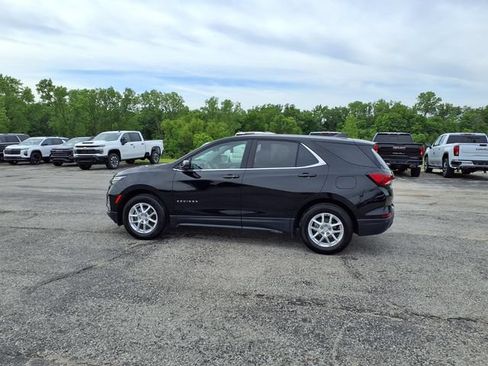 Used 2024 Chevrolet Equinox LT FWD image 32