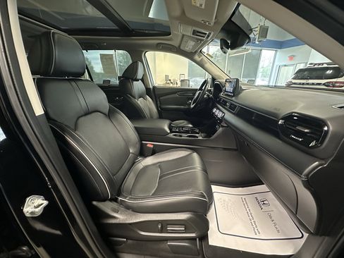 Used 2023 Honda Pilot Elite image 24