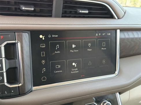 Used 2023 GMC Yukon XL Denali image 16