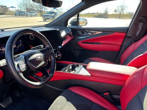 Used 2024 Chevrolet Blazer EV RS image 16